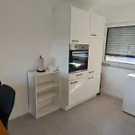Apartament - Geisweid Work And Neu Modernisiert 3 Schlafzimmer Badezimmer Wohnzimmer Balkon *