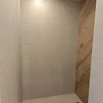 - Geisweid Work And Neu Modernisiert 3 Schlafzimmer Badezimmer Wohnzimmer Balkon Siegen