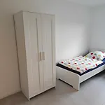- Geisweid Work And Neu Modernisiert 3 Schlafzimmer Badezimmer Wohnzimmer Balkon Apartament