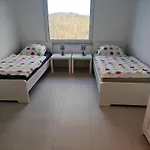 - Geisweid Work And Neu Modernisiert 3 Schlafzimmer Badezimmer Wohnzimmer Balkon * Siegen