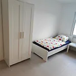 Apartament - Geisweid Work And Neu Modernisiert 3 Schlafzimmer Badezimmer Wohnzimmer Balkon Siegen