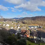 Apartament - Geisweid Work And Neu Modernisiert 3 Schlafzimmer Badezimmer Wohnzimmer Balkon *
