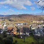 Apartament - Geisweid Work And Neu Modernisiert 3 Schlafzimmer Badezimmer Wohnzimmer Balkon