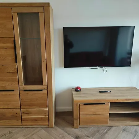 - Geisweid Work And Neu Modernisiert 3 Schlafzimmer Badezimmer Wohnzimmer Balkon * Siegen