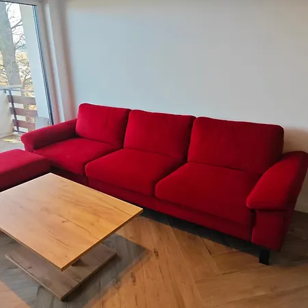 - Geisweid Work And Neu Modernisiert 3 Schlafzimmer Badezimmer Wohnzimmer Balkon Siegen
