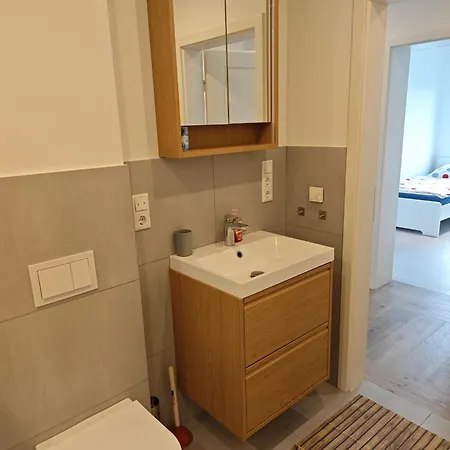 Lejlighed - Geisweid Work And Neu Modernisiert 3 Schlafzimmer Badezimmer Wohnzimmer Balkon