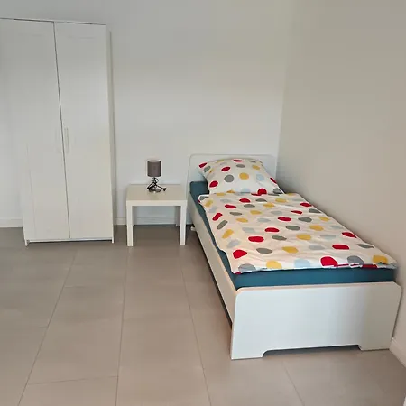 - Geisweid Work And Neu Modernisiert 3 Schlafzimmer Badezimmer Wohnzimmer Balkon * Siegen