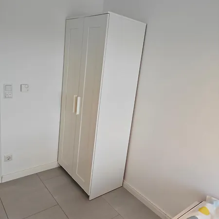 - Geisweid Work And Neu Modernisiert 3 Schlafzimmer Badezimmer Wohnzimmer Balkon *