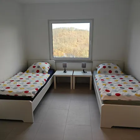 Lejlighed - Geisweid Work And Neu Modernisiert 3 Schlafzimmer Badezimmer Wohnzimmer Balkon Siegen