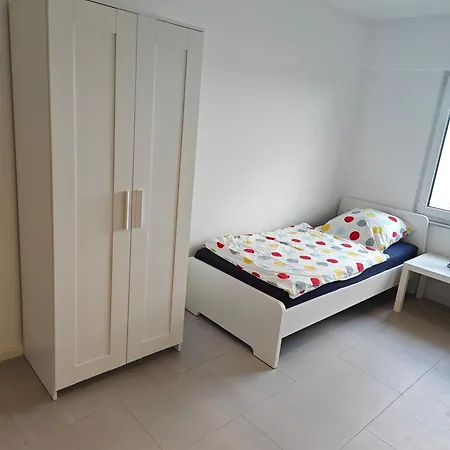 Lejlighed - Geisweid Work And Neu Modernisiert 3 Schlafzimmer Badezimmer Wohnzimmer Balkon Siegen