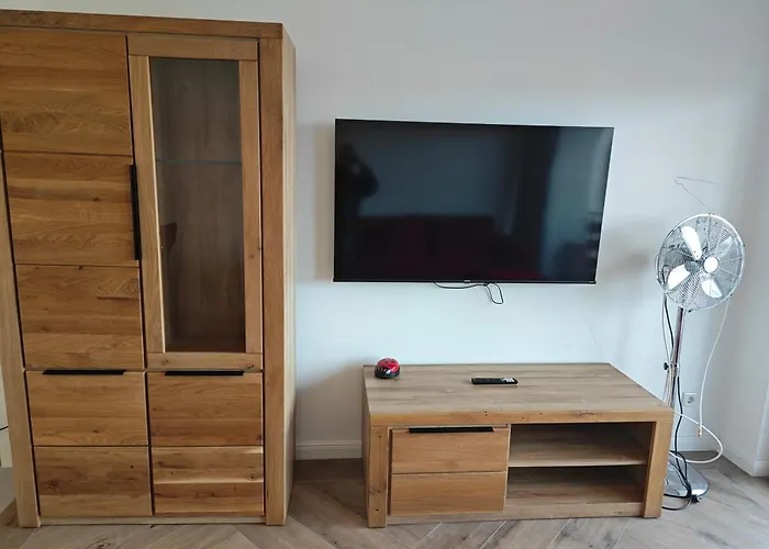 - Geisweid Work And Neu Modernisiert 3 Schlafzimmer Badezimmer Wohnzimmer Balkon Lägenhet Siegen