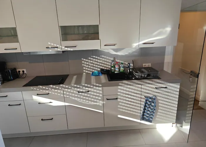 Lägenhet - Geisweid Work And Neu Modernisiert 3 Schlafzimmer Badezimmer Wohnzimmer Balkon Siegen