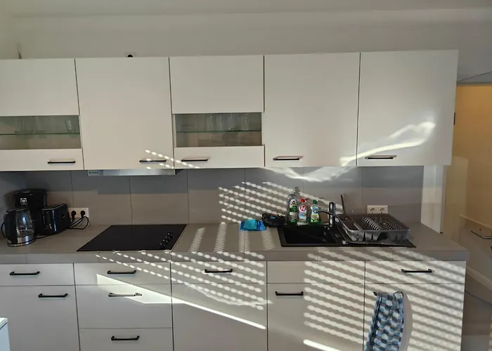 Lägenhet - Geisweid Work And Neu Modernisiert 3 Schlafzimmer Badezimmer Wohnzimmer Balkon Siegen