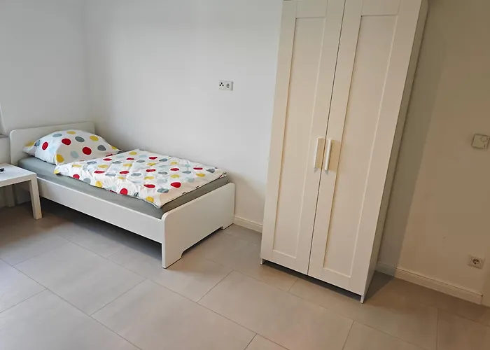 Lägenhet - Geisweid Work And Neu Modernisiert 3 Schlafzimmer Badezimmer Wohnzimmer Balkon *