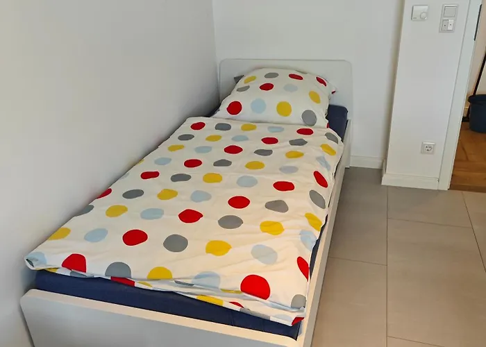 Lägenhet - Geisweid Work And Neu Modernisiert 3 Schlafzimmer Badezimmer Wohnzimmer Balkon