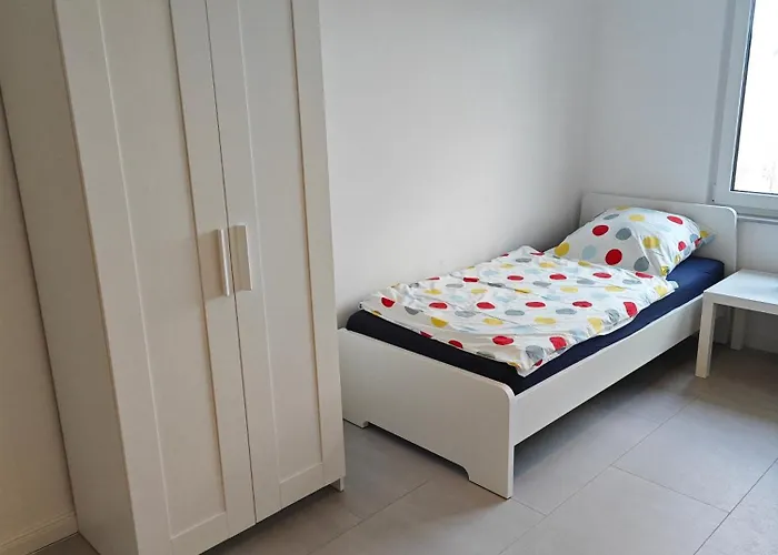 Lägenhet - Geisweid Work And Neu Modernisiert 3 Schlafzimmer Badezimmer Wohnzimmer Balkon *