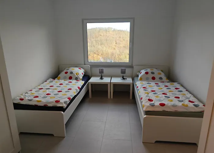 Lägenhet - Geisweid Work And Neu Modernisiert 3 Schlafzimmer Badezimmer Wohnzimmer Balkon Siegen