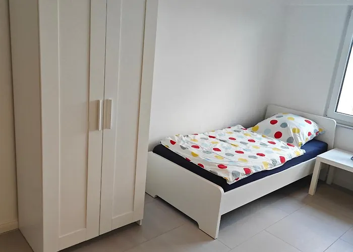 Lägenhet - Geisweid Work And Neu Modernisiert 3 Schlafzimmer Badezimmer Wohnzimmer Balkon Siegen