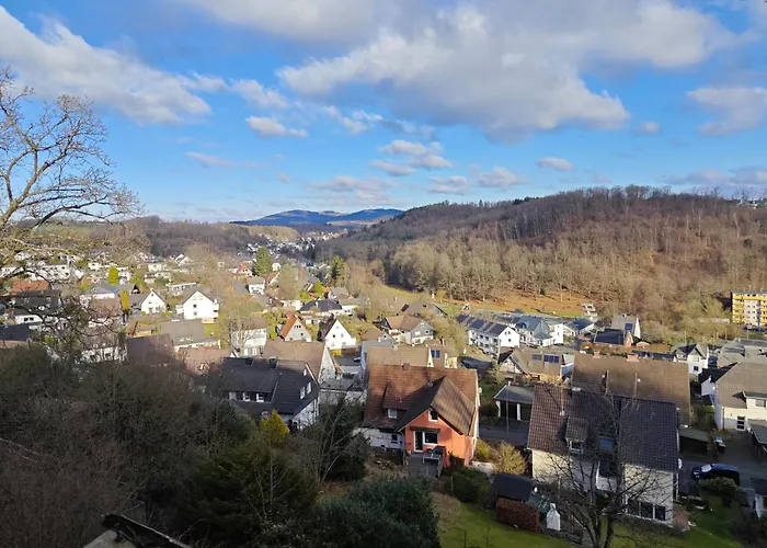 Lägenhet - Geisweid Work And Neu Modernisiert 3 Schlafzimmer Badezimmer Wohnzimmer Balkon *